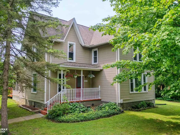 6231 Calkins Rd, Flint, MI 48532