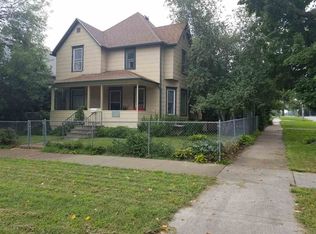 925 Wellington St, Waterloo, IA 50702