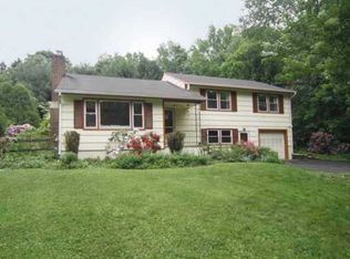 459 Hoyt St, Darien, CT 06820