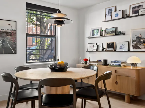 256 Bedford Avenue image 7 of 27