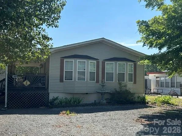 143 Cardinal Dr #564, New London, NC 28127
