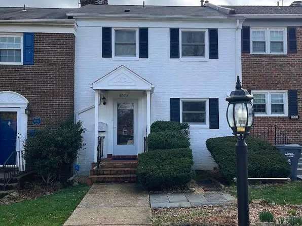 6050 Hardwick Pl, Falls Church, VA 22041