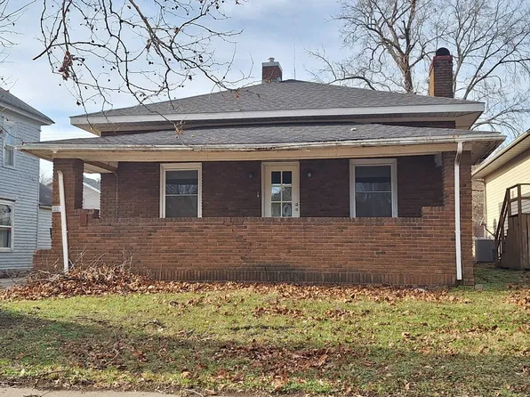 113 S Highland Ave, Chanute, KS 66720