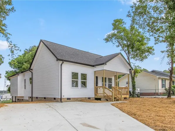 512 Shepherd St, Burlington, NC 27217