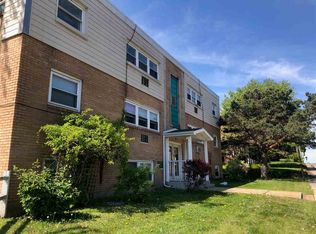 2335 Broadway, Rockford, IL 61104