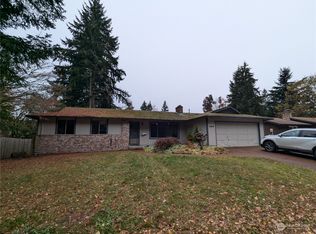 530 NE Conifer Dr, Bremerton, WA 98311