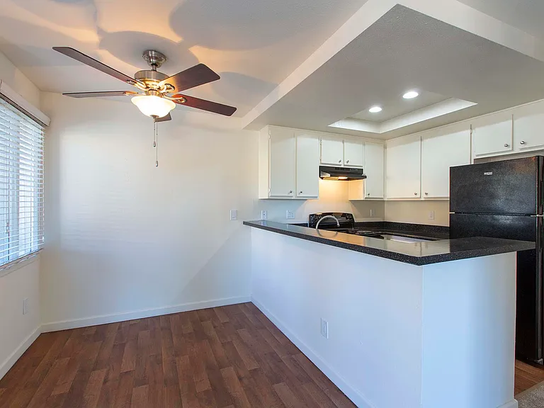 Elan Paseo Vista — Photo 20