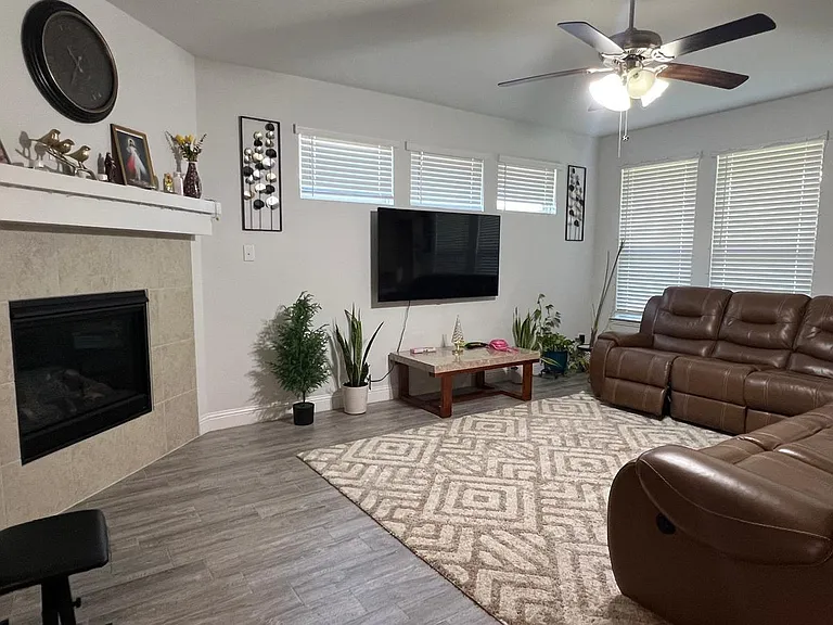 11012 Silver Falls Ct — Photo 3