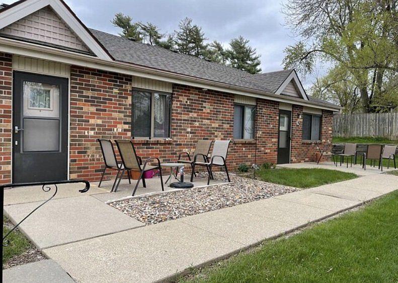 1st image of 1111 E Iowa Ave #13431
