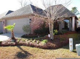 10634 Woodland Oaks Dr, Baton Rouge, LA 70809