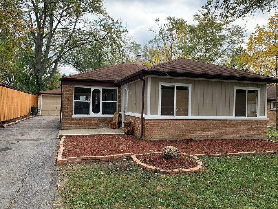 1st image of 341 Nokomis St