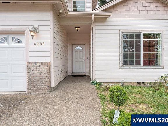 5th image of 4388 Hearth St NE