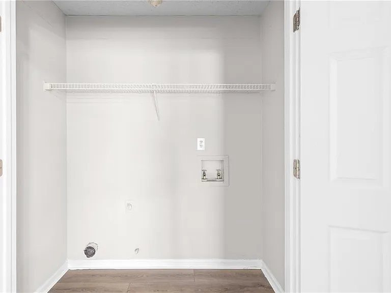 2110 Racquet Club Cir — Photo 17