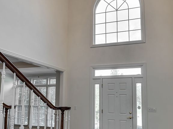 5th image of 9472 Highwood Hill Rd