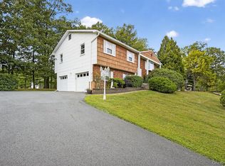 27 Jefferson Dr, Monroe, NY 10950