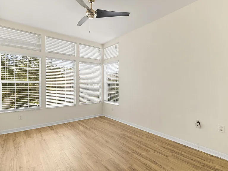 7565 Plantation Cir — Photo 22