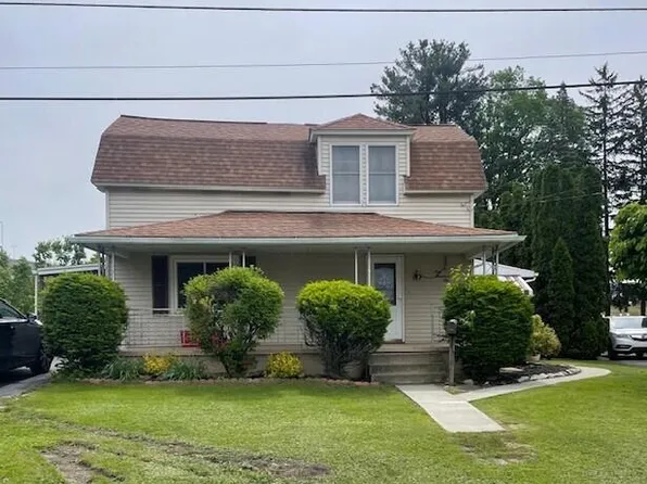 906 Lloyd St, Pittston, PA 18641