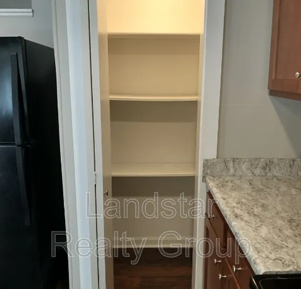 9403 Burgoo King Rd — Photo 24
