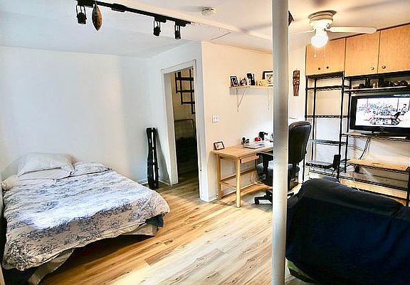4th image of 190 8th Ave #1F