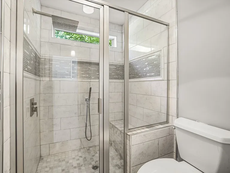 3127 Creekview Ln — Photo 25