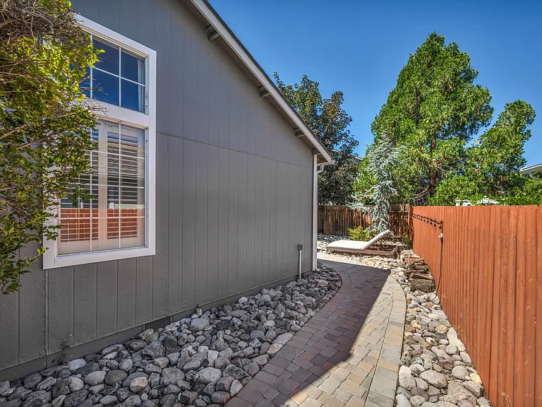 5045 Pradera St — Photo 75