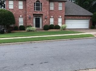 76 Aberdeen Dr, Little Rock, AR 72223