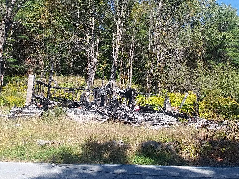 2nd image of 521 New Vermont Rd