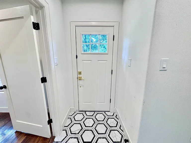 1020 E Terrell Ave — Photo 32