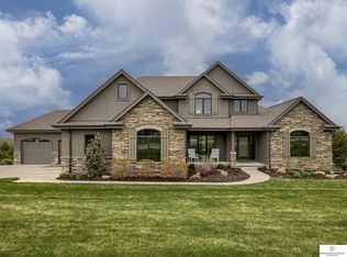 3403 Mitchell Rd, Bellevue, NE 68123