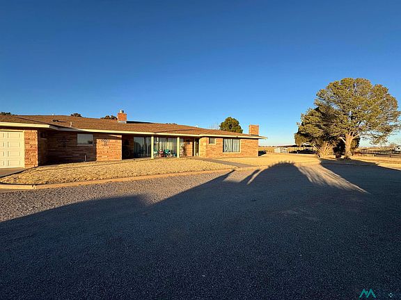 3rd image of 535 E Morgan Rd