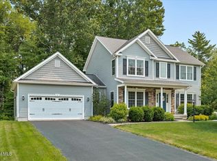 5 David Lane, Clifton Park, NY 12065