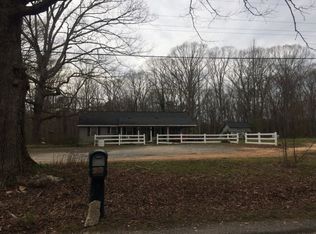 211 Leisure Ln, Catawba, SC 29704