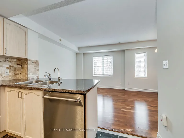 605 Shoreline Dr #11 — Photo 6