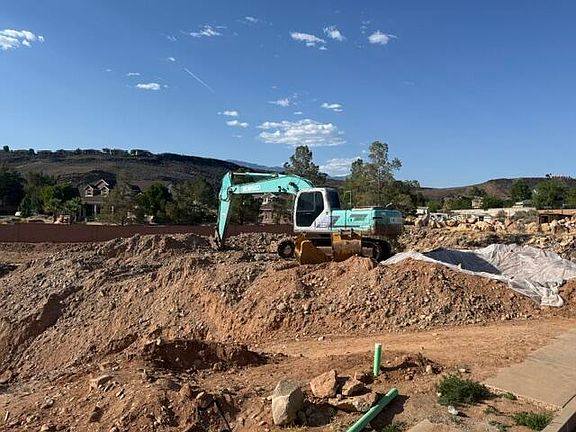 3rd image of 737 E Red Sands Dr