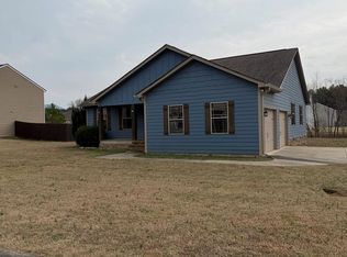 369 Village Creek Dr, Chatsworth, GA 30705