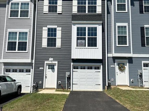 362 Avon Dr #276, Red Lion, PA 17356