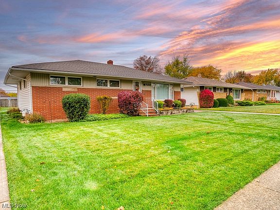 3rd image of 7588 Ann Arbor Dr