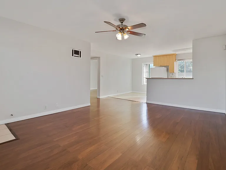 1160 E Washington Ave #3 — Photo 11