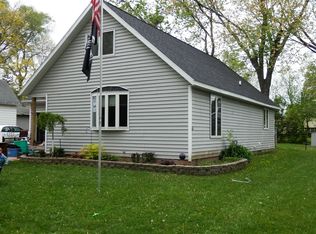 315 Roosevelt St, Rio, WI 53960