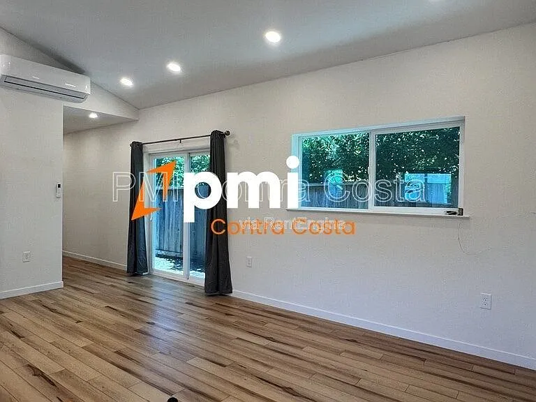1173 Las Juntas Way #B — Photo 3