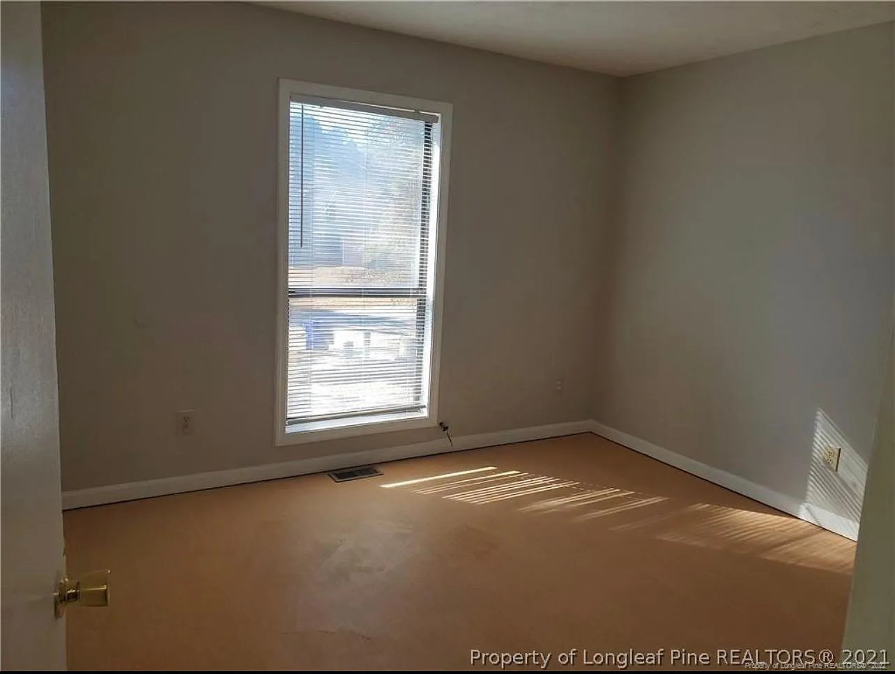 5868 Aftonshire Dr — Photo 3