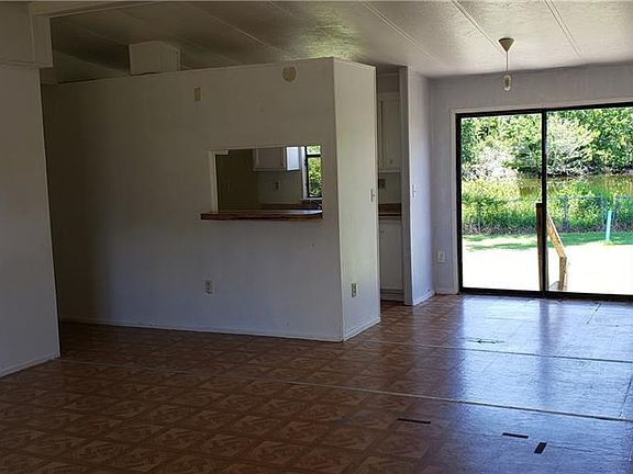 3rd image of 16808 Sugar Berry Ln