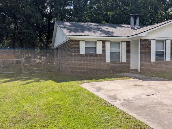 171 Hummingbird Ave APT A, Ladson, SC 29456