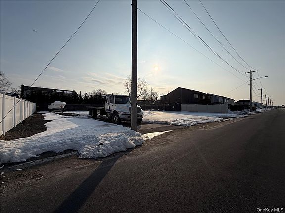 5th image of 628 Shore Road