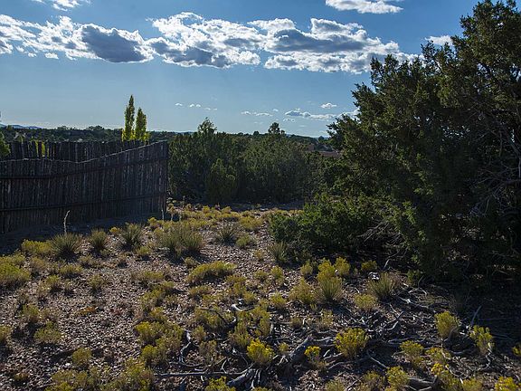 2nd image of 101 Avenida Aldea