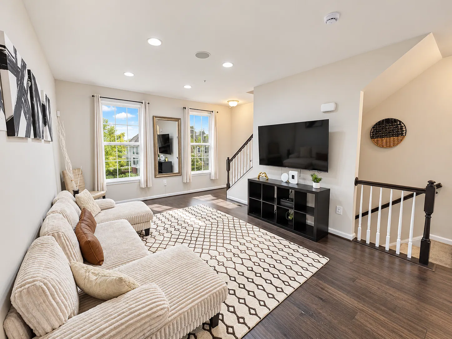 2 bed, 3.5 bath, $3,600 — Photo 4