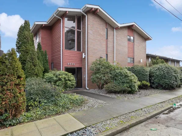 2028 Waverly Pl N APT 102, Seattle, WA 98109