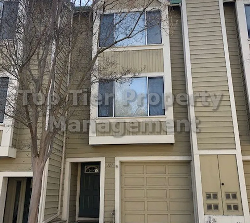 127 Vista Hermosa