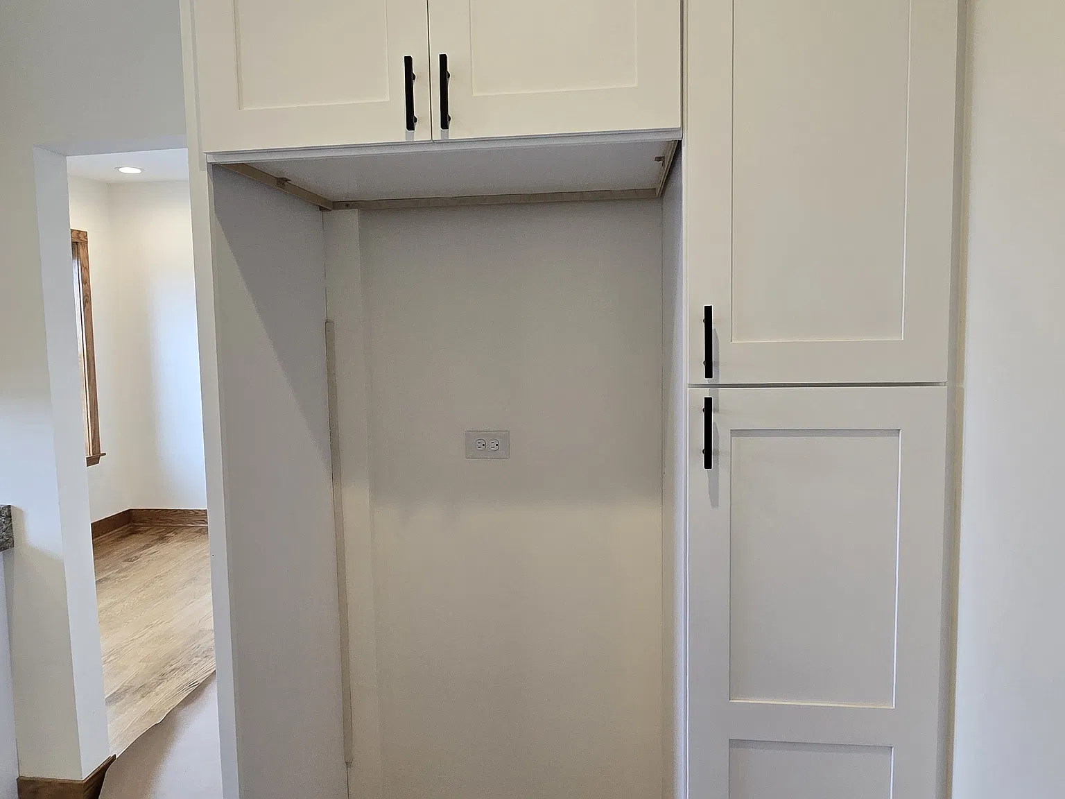 2 bed, 1000 sqft, $1,800 — Photo 4