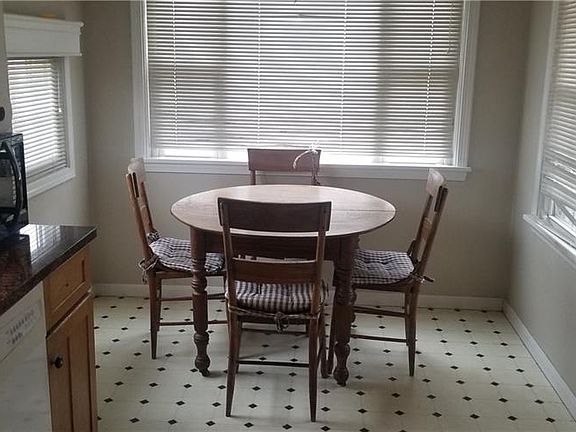 3rd image of 112 Garfield Ave